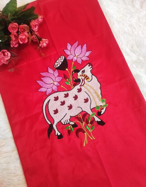Pichwai Cow embroidery - EM031