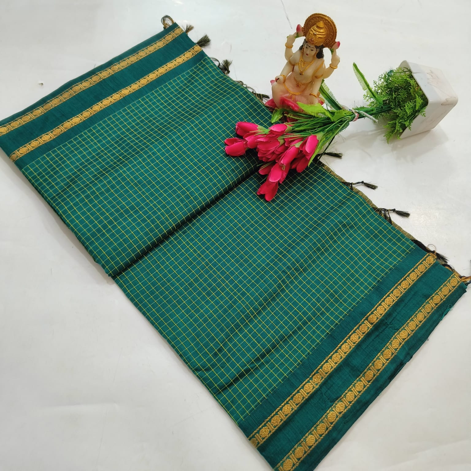 Checked Cotton Saree with Zari Border - KC014 - Image 3