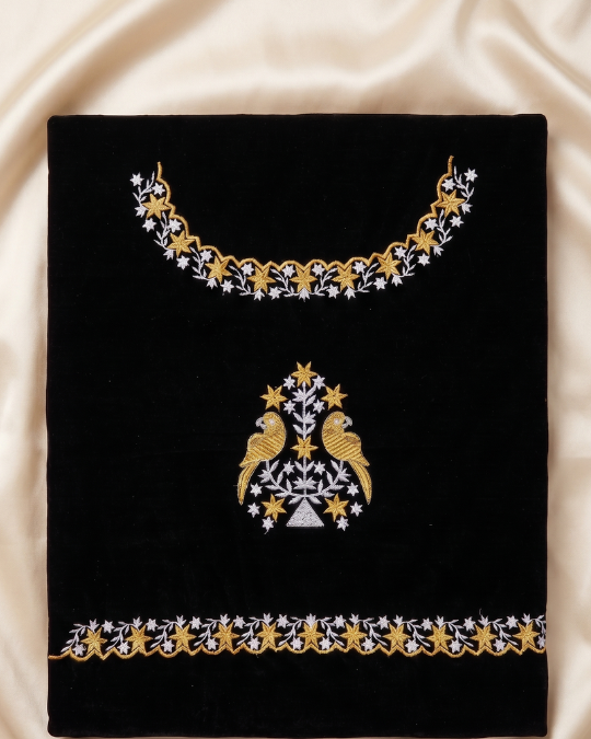 Parrot Motif & Floral Neck Design - EM042